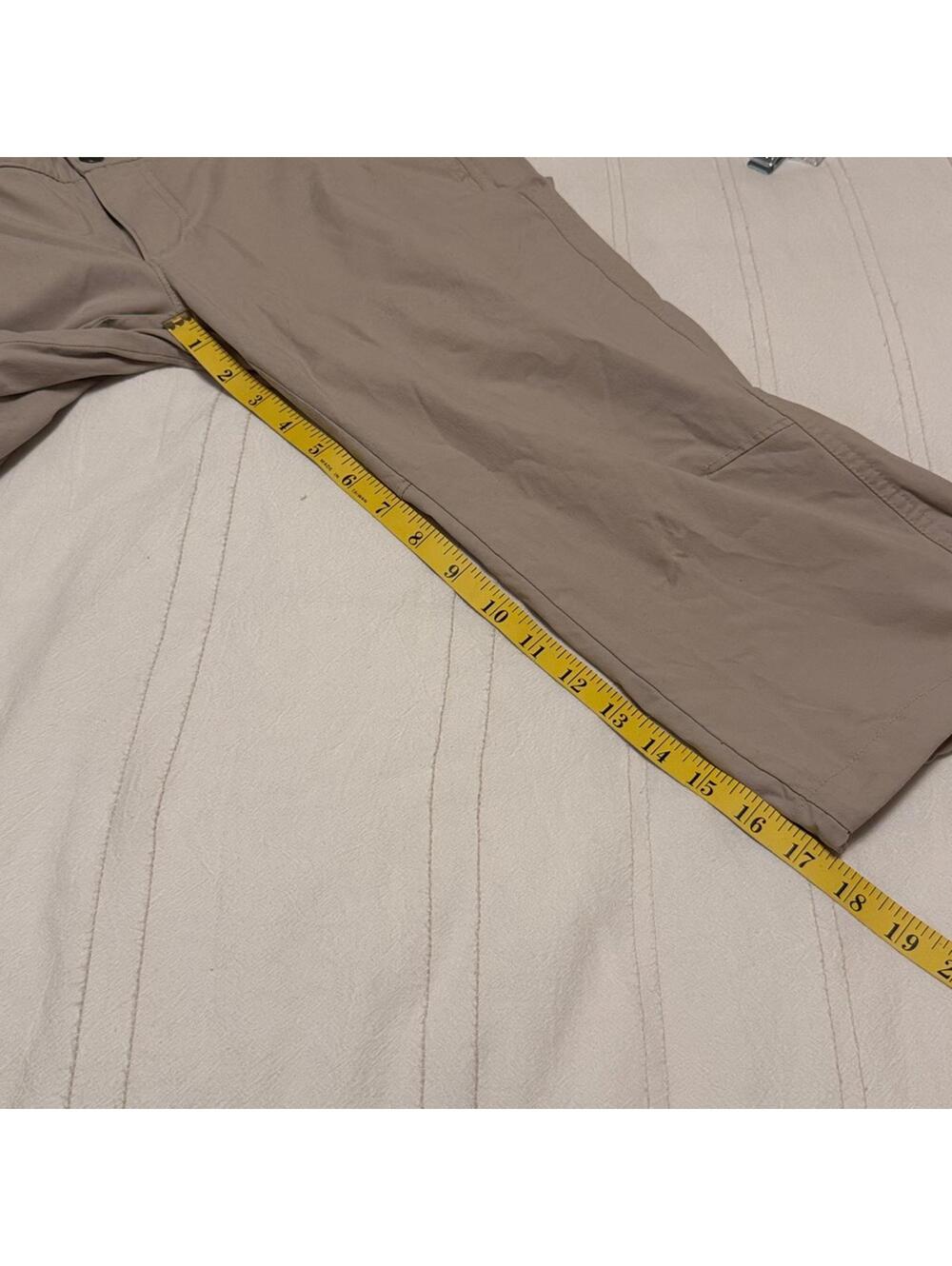 Columbia Omni-Shield Khaki Hiking Capri Pants Women's Size 10 - Picture 5 of 6